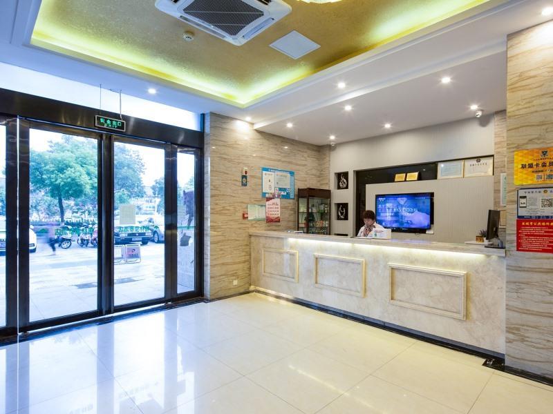 格林豪泰江苏省盐城市盐都汽车站大庆中路快捷酒店 外观 照片